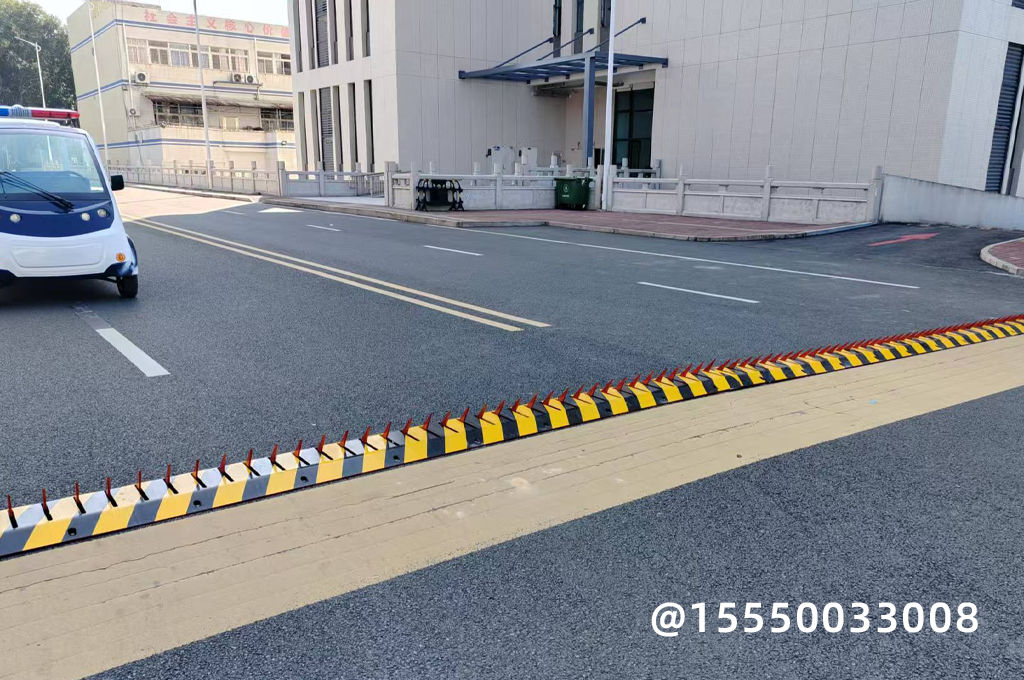發(fā)電廠汽輪機預(yù)埋式破胎器(圖1)